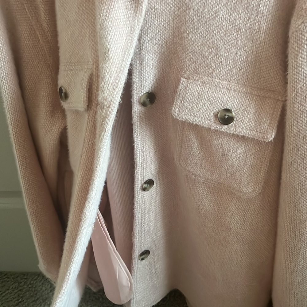 Shacket - Picture 3 of 3